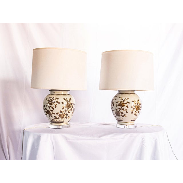 1990s Chinese Brown and White Ginger Jar Lamps, a Pair For Sale - Image 6 of 10