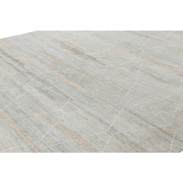 Modern Rug & Kilim’s Moroccan Style Rug in Gray and Beige With Geometric Patterns For Sale - Image 3 of 7