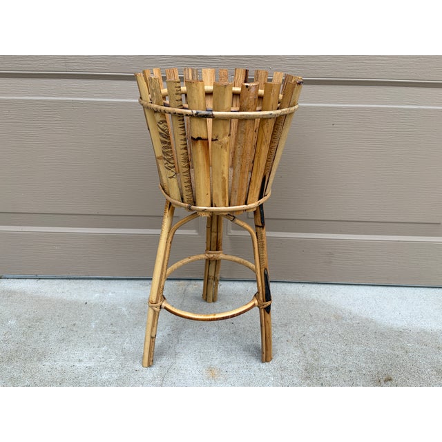 Mid 20th Century Bamboo Planter on Stand in the Palm Beach Chinoiserie Style For Sale - Image 11 of 12