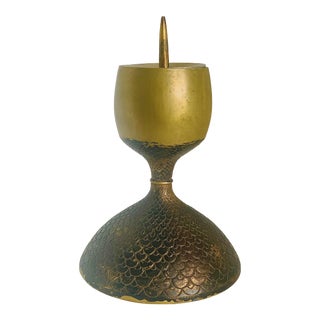 Vintage Mid-Century Modern Brutalist Brass Convertible Candlestick Holder With Detailed Fish-Scale Patterned Base For Sale