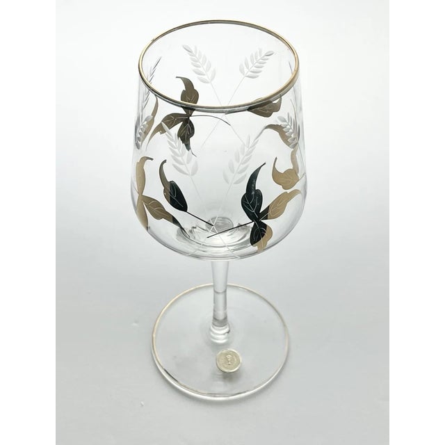 1960s 1960s Vintage Mid-Century 6 Gold Leaf & Etched Wheat Wine Glasses For Sale - Image 5 of 7