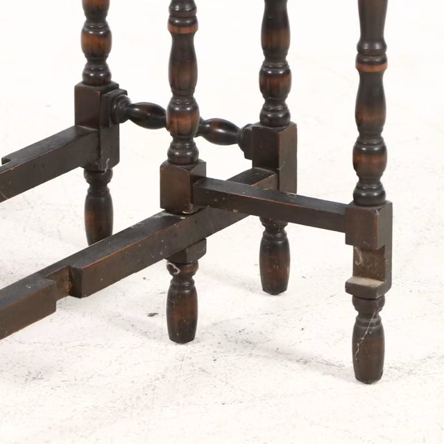 Wood 1940s William & Mary Style Turned Walnut Gate-Leg Drop-Leaf Accent Table For Sale - Image 7 of 11