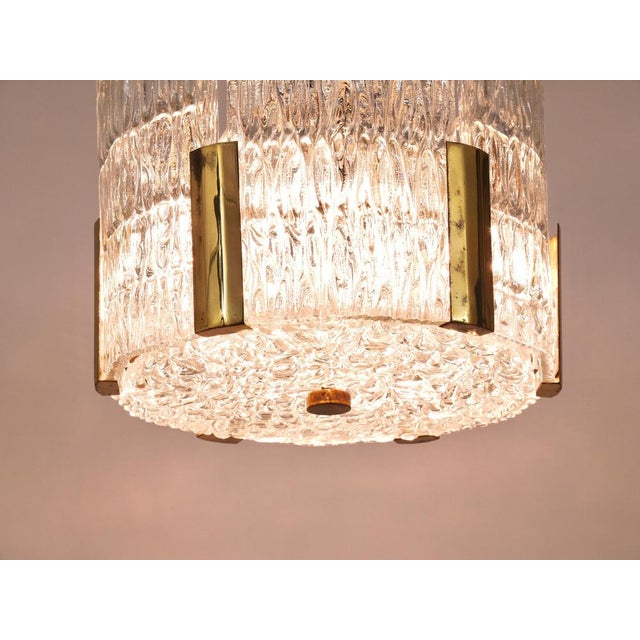 Austrian Tambour Drum Chandelier in Brass and Textured Ice Glass by J. T. Kalmar for Kalmar, 1960s For Sale - Image 3 of 18