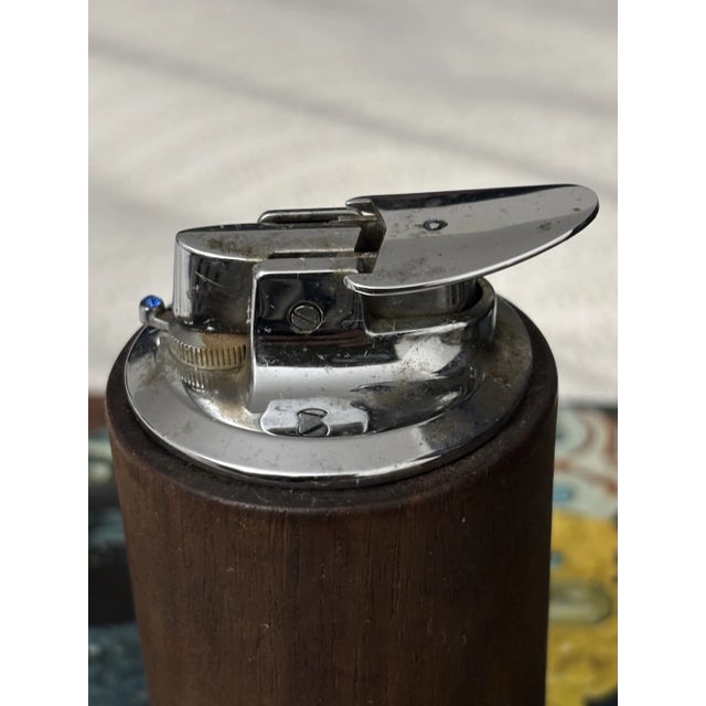 Vintage Mid-Century Modern Ronson Norseman Table Lighter in Walnut & Chrome For Sale In Orlando - Image 6 of 8