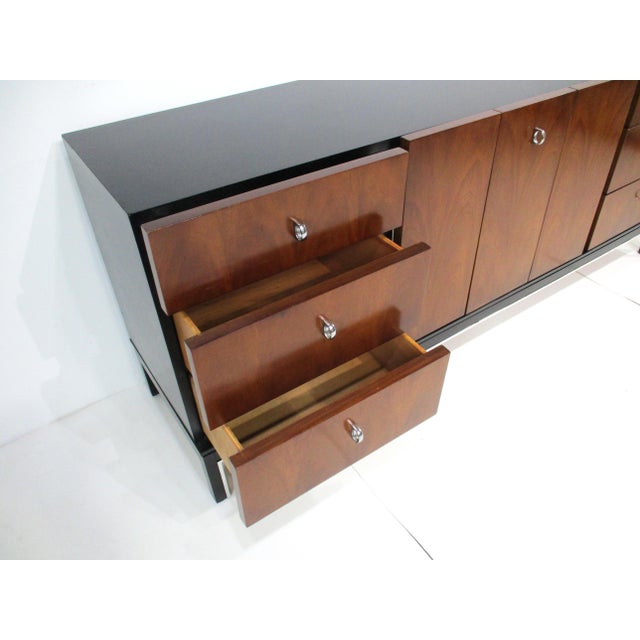 Wood Mid Century Walnut Dresser Credenza by American of Martinsville For Sale - Image 7 of 16
