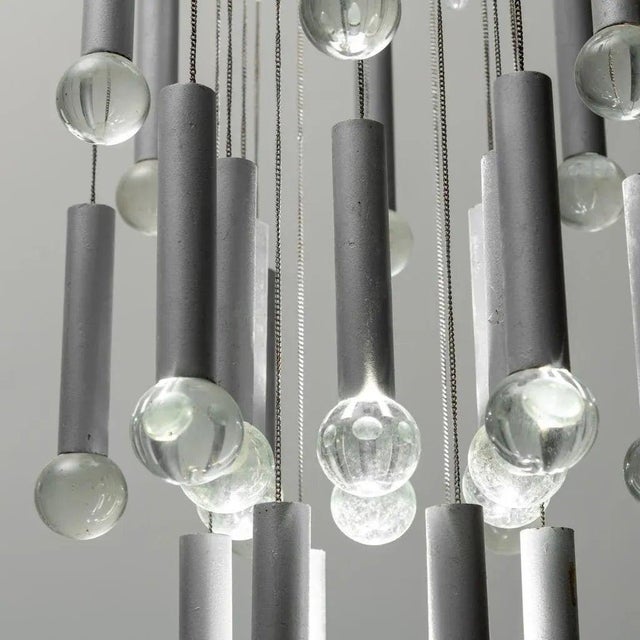 Metal 1970s Space Age Italian Chrome Chandelier With Glass Droplets – Sciolari Style For Sale - Image 7 of 8