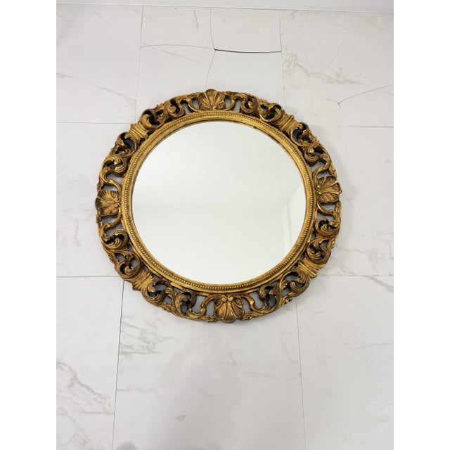 1940s Large Circular Wall Mirror in Carved Gilded Wood, 1940s For Sale - Image 5 of 12