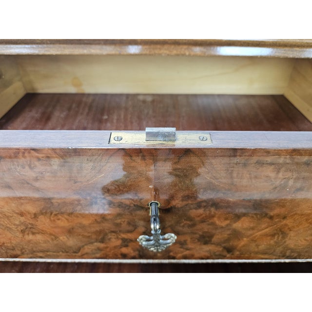 Walnut Burl Chest of Drawers with Double Glass Top, 1950 For Sale - Image 16 of 18