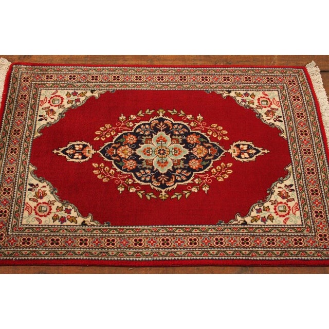 Middle Eastern Rug in Wool For Sale - Image 4 of 10