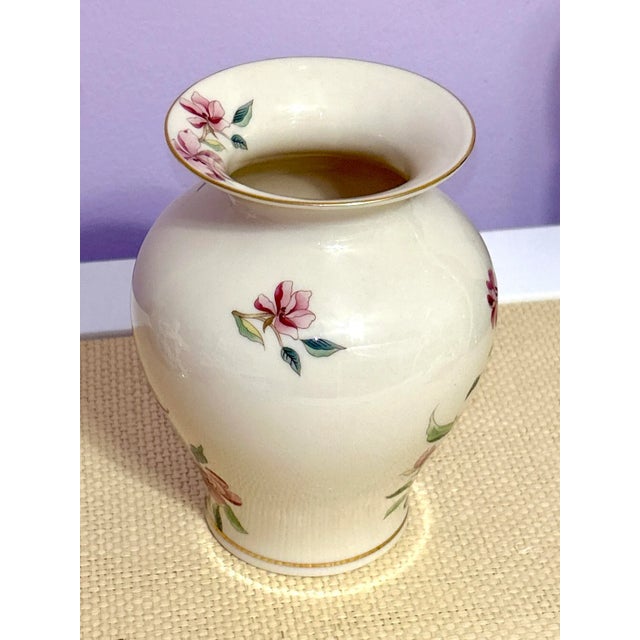 Lenox Vintage Lenox Barrington Vase For Sale - Image 4 of 11