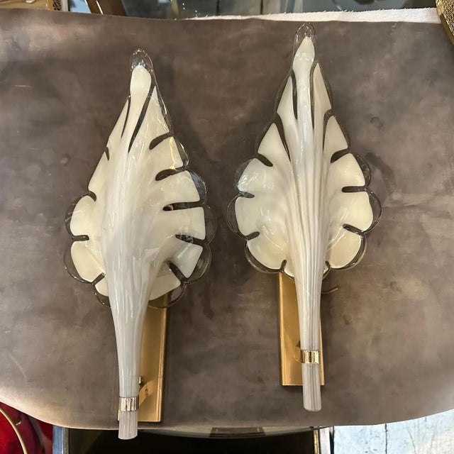 1970s Mid-Century Modern Light Grey and Brass Murano Glass Sconce by Franco Luce For Sale - Image 12 of 12