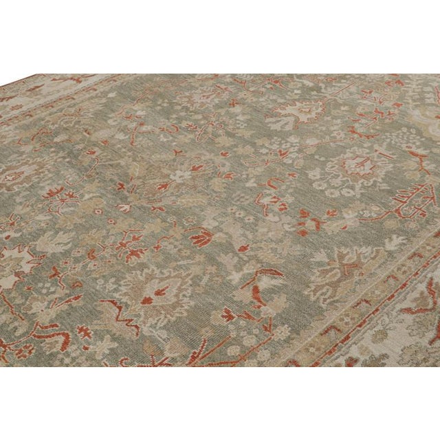 Hand-knotted in wool and silk, this 10x14 rug is from Rug & Kilim’s Modern Classics Collection. On the design:...