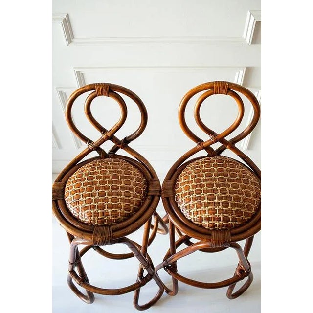 Mid-Century Modern Late 20th Century Vintage Bent Bamboo and Grass Cloth Barstools - Set of 2 in the Style of Paul Frankl For Sale - Image 3 of 13
