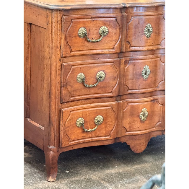 19th Century 19th Century French Walnut Commode For Sale - Image 5 of 13