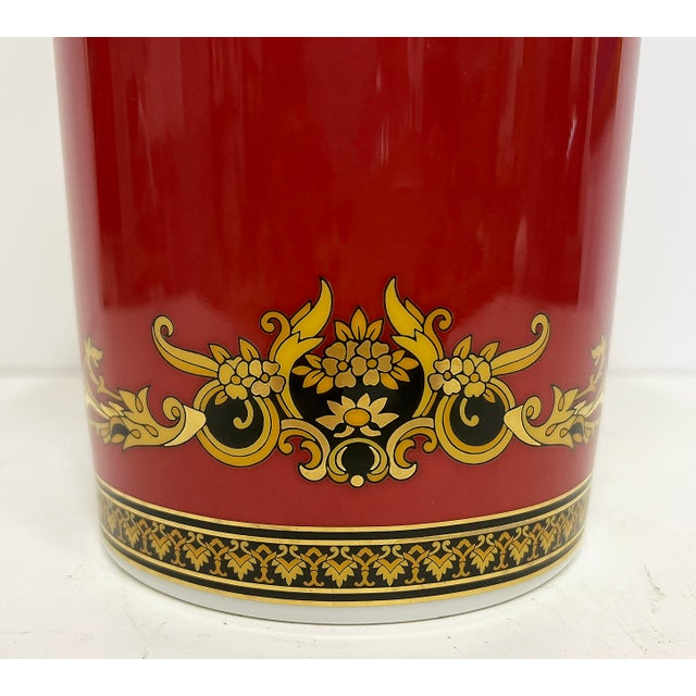 Oxblood Red Gianni Versace "Medusa" Vase for Rosenthal Porcelain For Sale - Image 8 of 9