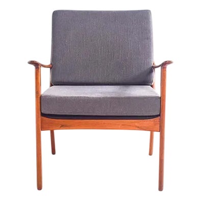 Model PJ 112 Easy Chair in Rosewood by Ole Wanscher for Poul Jeppesens Møbelfabrik, 1951 For Sale