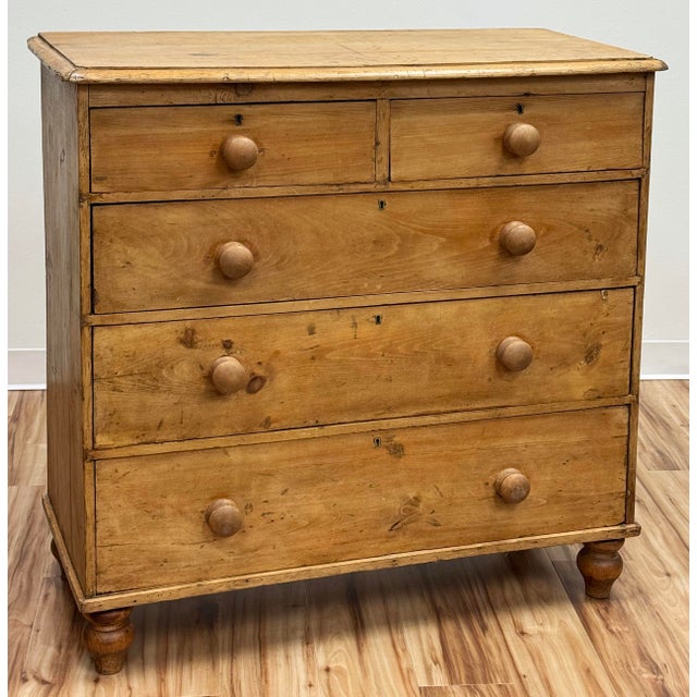 Antique English Victorian Pine Chest of Drawers For Sale In Kansas City - Image 6 of 15
