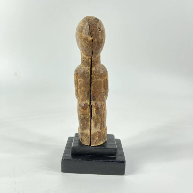 Early 20th Century Lobi Standing Wood Figure on Custom Base Ghana For Sale In Denver - Image 6 of 7