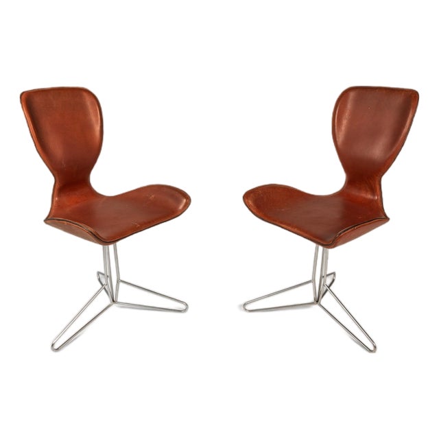 Pair of Patinaed K2 Office Chairs by Kirsten Jones & Adam Bottomley for Koi After Arne Jacbonsen Series 7 Chair, Uk & Italy, C. 2000s For Sale