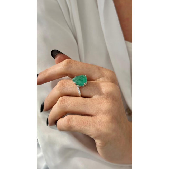 Green Natural Emerald Diamond Ring Size 7 14k White Gold 7.17 TCW Certified For Sale - Image 8 of 18