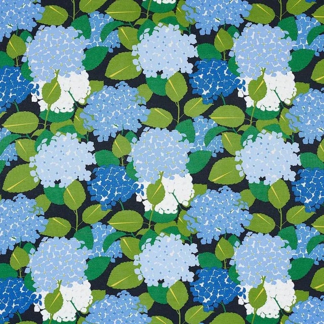 Sample - Schumacher X Paul Poiret Hydrangea Fabric in Document For Sale