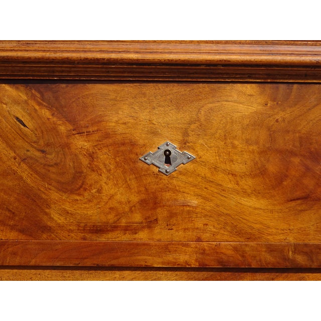 Louis Philippe Commode in Walnut and White Marble, 1850s For Sale - Image 15 of 18