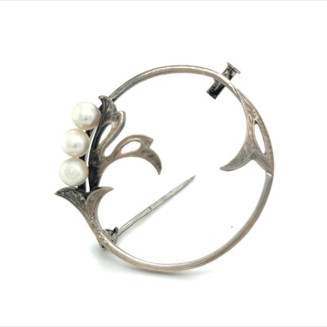 1990s Mikimoto Estate Akoya Pearl Brooch Pin Sterling Silver For Sale - Image 9 of 12
