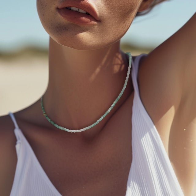 Emerald Ombre Light Emerald Necklace 14k Gold For Sale - Image 8 of 9