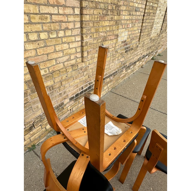 Set of 4 Mid-Century Modern Style Bentwood Chairs – Falcon Products For Sale - Image 11 of 12