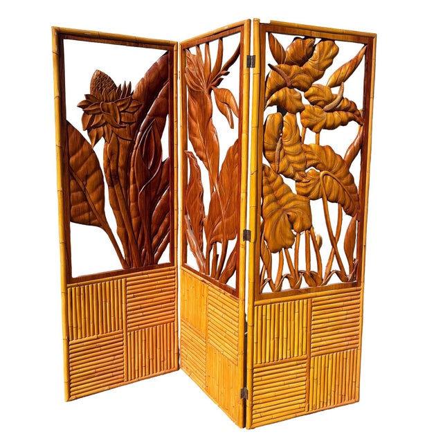 1940s 3 Panel Mid-Century Carved Koa Wood & Stacked Rattan Folding Screen For Sale - Image 4 of 9