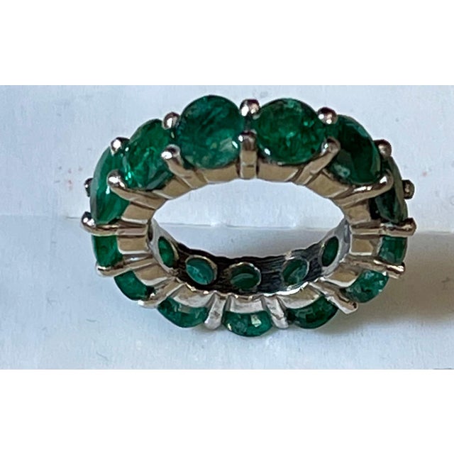 Modern 35 Pointer Each 4.5 Carat Emerald Anniversary Eternity Band / Ring in Platinum For Sale - Image 3 of 8