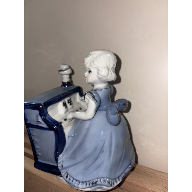 Vintage Ceramic Statue from Capodimonte, 1950 For Sale - Image 3 of 8