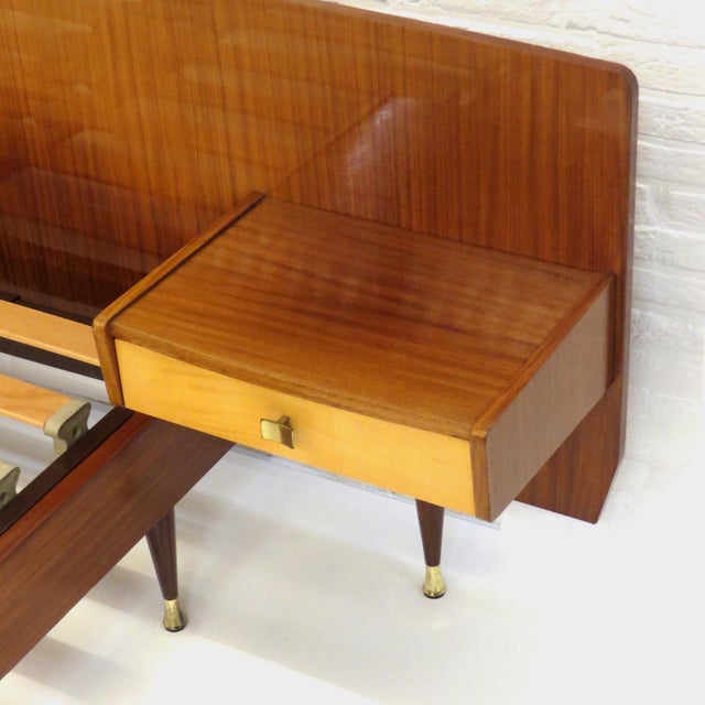 Wood Mid-Century Double Bed with Floating Nightstands in Teak and Maple, 1960s For Sale - Image 7 of 10