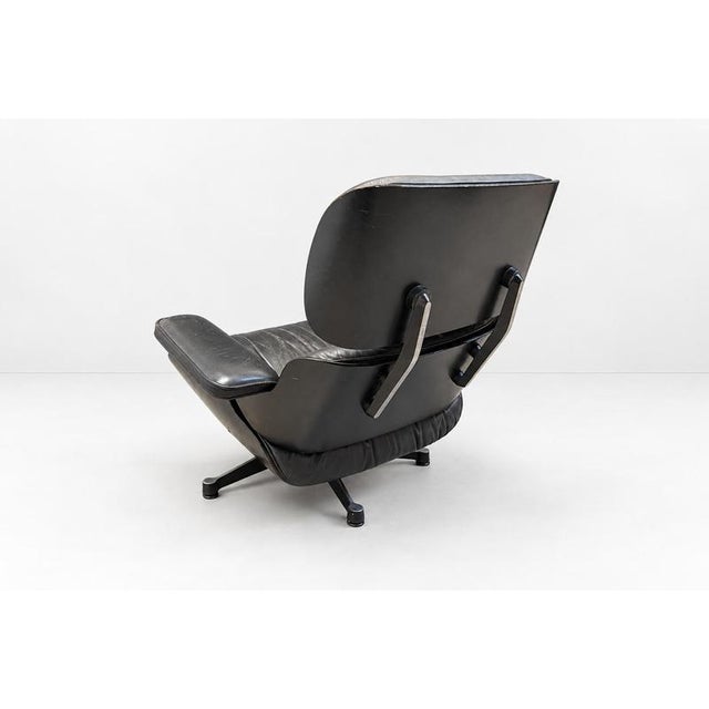 2000 - 2009 Set of Lounge Chair with Ottoman by Charles Eames for Vitra For Sale - Image 5 of 11