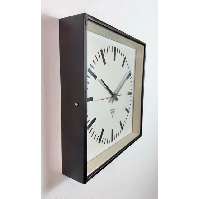 Industrial Black Square Wall Clock from Pragotron, 1980s For Sale - Image 6 of 18