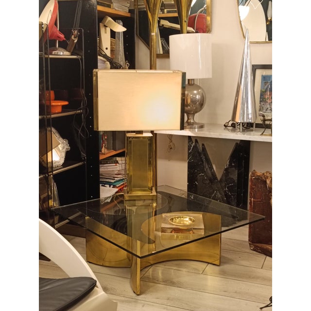 A stunning and rare coffee table designed by Giuseppe Raimondi for the prestigious Turin-based manufacturer Cristal Art,...
