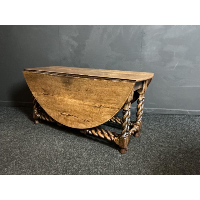 Large Antique Oak Gate Leg Table, 1700s For Sale - Image 3 of 11