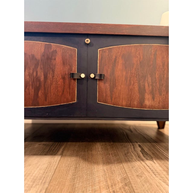 1940s Cavalier Cedar Chest For Sale - Image 4 of 9