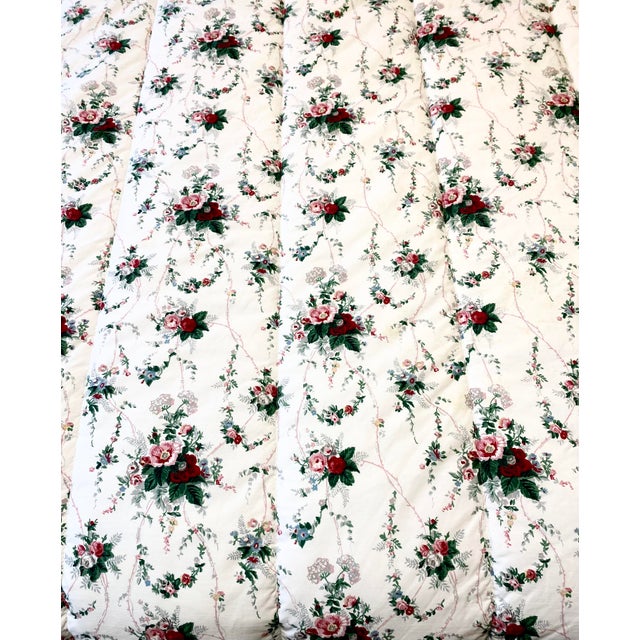 Late 20th Century Ralph Lauren Rare “Elaine Floral” Reversible Queen Comforter Late 20th Century Excellent “Mint” Condition For Sale - Image 5 of 12