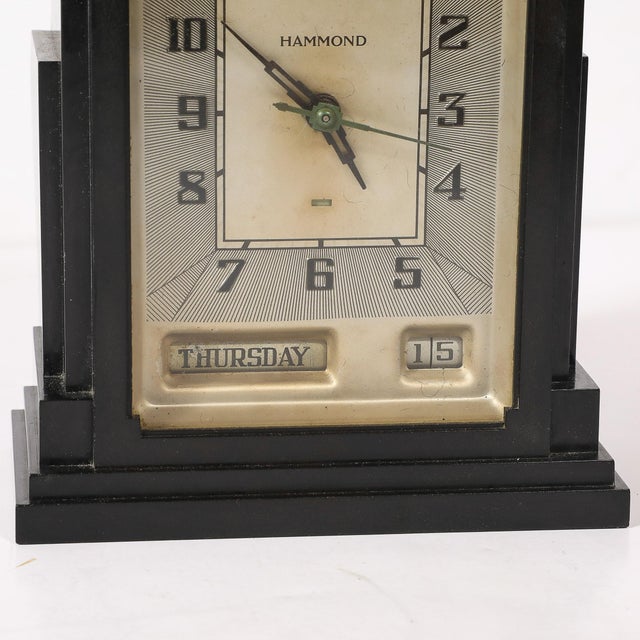Plastic Art Deco Skyscraper Style Hammond Bakelite Electric Clock W/ Day Date Function For Sale - Image 7 of 13