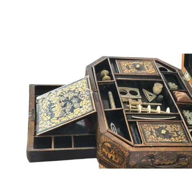 19th Century Chinese Export Lacquer Chinoiserie Sewing Box For Sale - Image 13 of 15