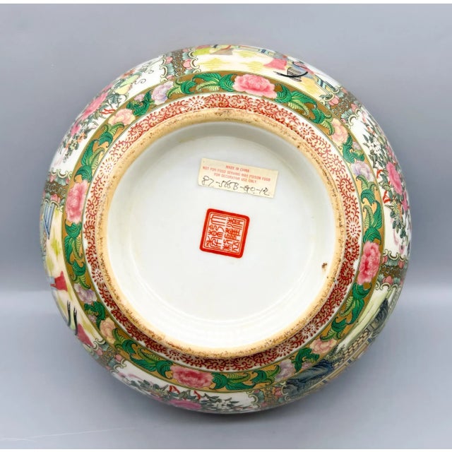 Large Vintage Rose Medallion-Style Decorative Bowl – Hand-Painted Chinese Porcelain – 20th Century Export For Sale - Image 15 of 17