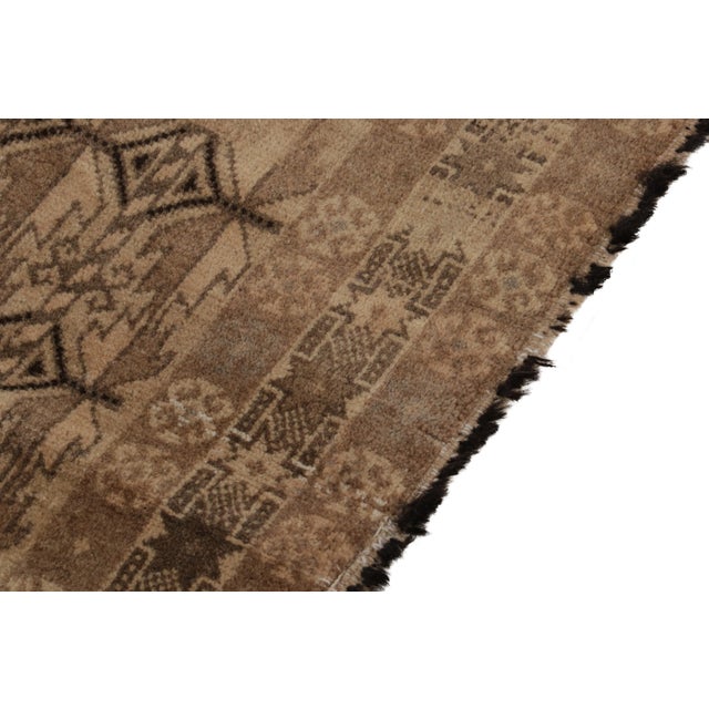 1950s Vintage Baluch Persian Rug in Beige-Brown & Black Tribal Geometric Pattern For Sale - Image 5 of 6