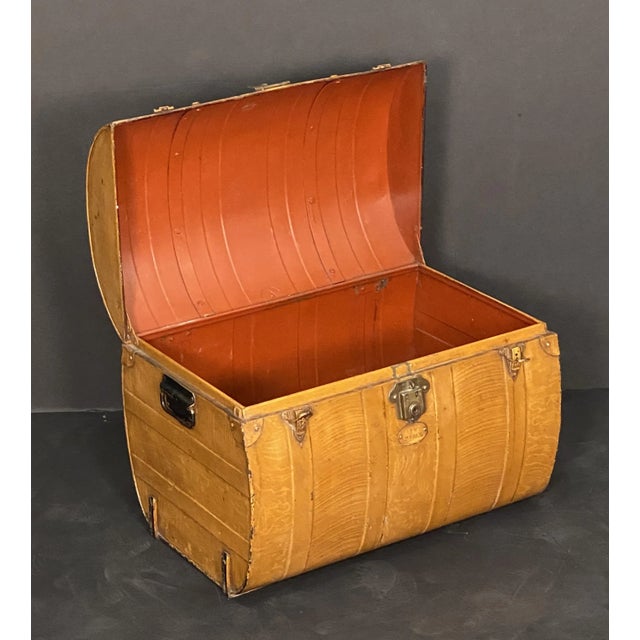 Mid 19th Century Mid 19th Century English Toleware Tin Trunk With Faux Wood Finish and Brass Accents For Sale - Image 5 of 12