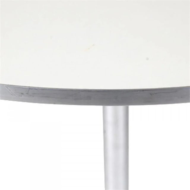 White Laminated Coffee Table with a Metal Border by Arne Jacobsen for Fritz Hansen For Sale - Image 3 of 4