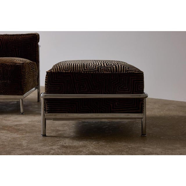 ‘LC3 Chair and Ottoman by Le Corbusier for Cassina, 1980s, Set of 2 For Sale - Image 6 of 12