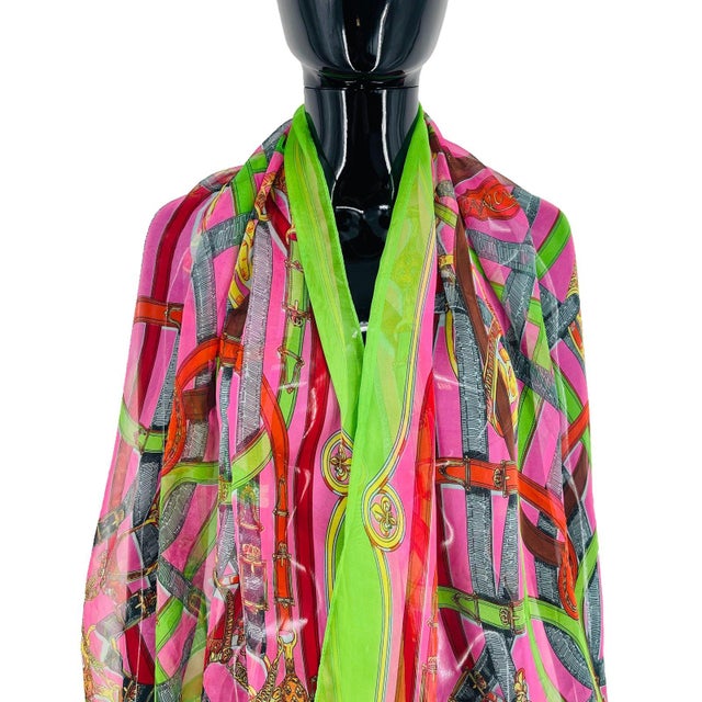 Hermès Hermes Green Printed 100% Silk Scarf For Sale - Image 4 of 10