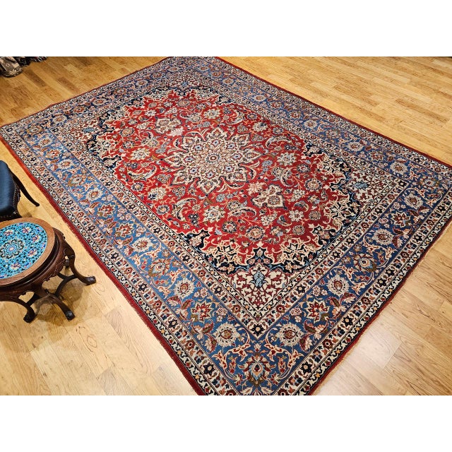 1900 - 1909 Vintage Persian Isfahan Rug, Hand-Knotted Wool, Floral Pattern, Red & Blue, 9x12 For Sale - Image 5 of 16