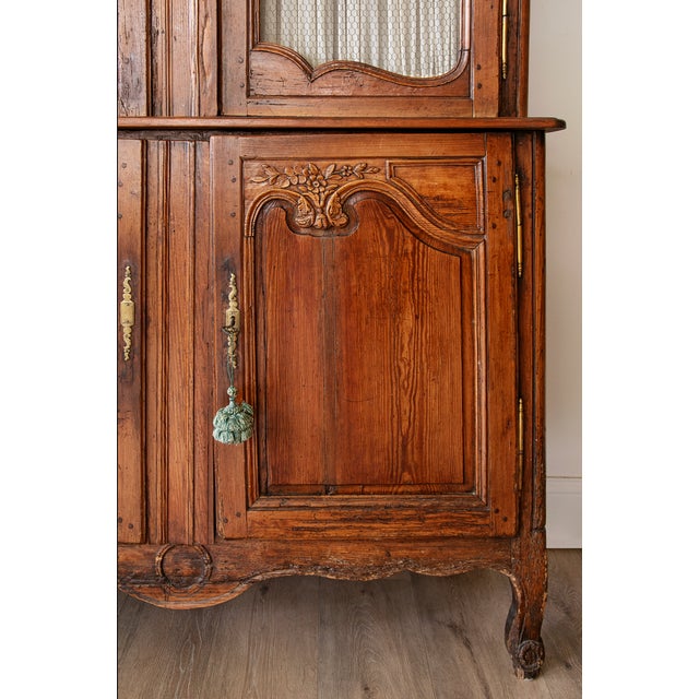 Rare 18th-Century French Louis XV Provincial Carved Buffet À Deux Corps | Ca. 1780 For Sale - Image 4 of 7