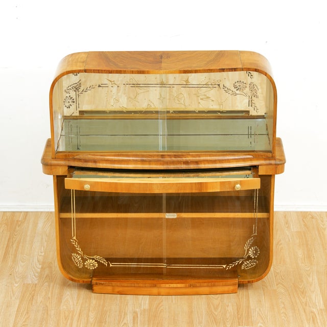 1950s Walnut Liquor Cabinet by Denman Furnishings of Nottingham For Sale - Image 9 of 12